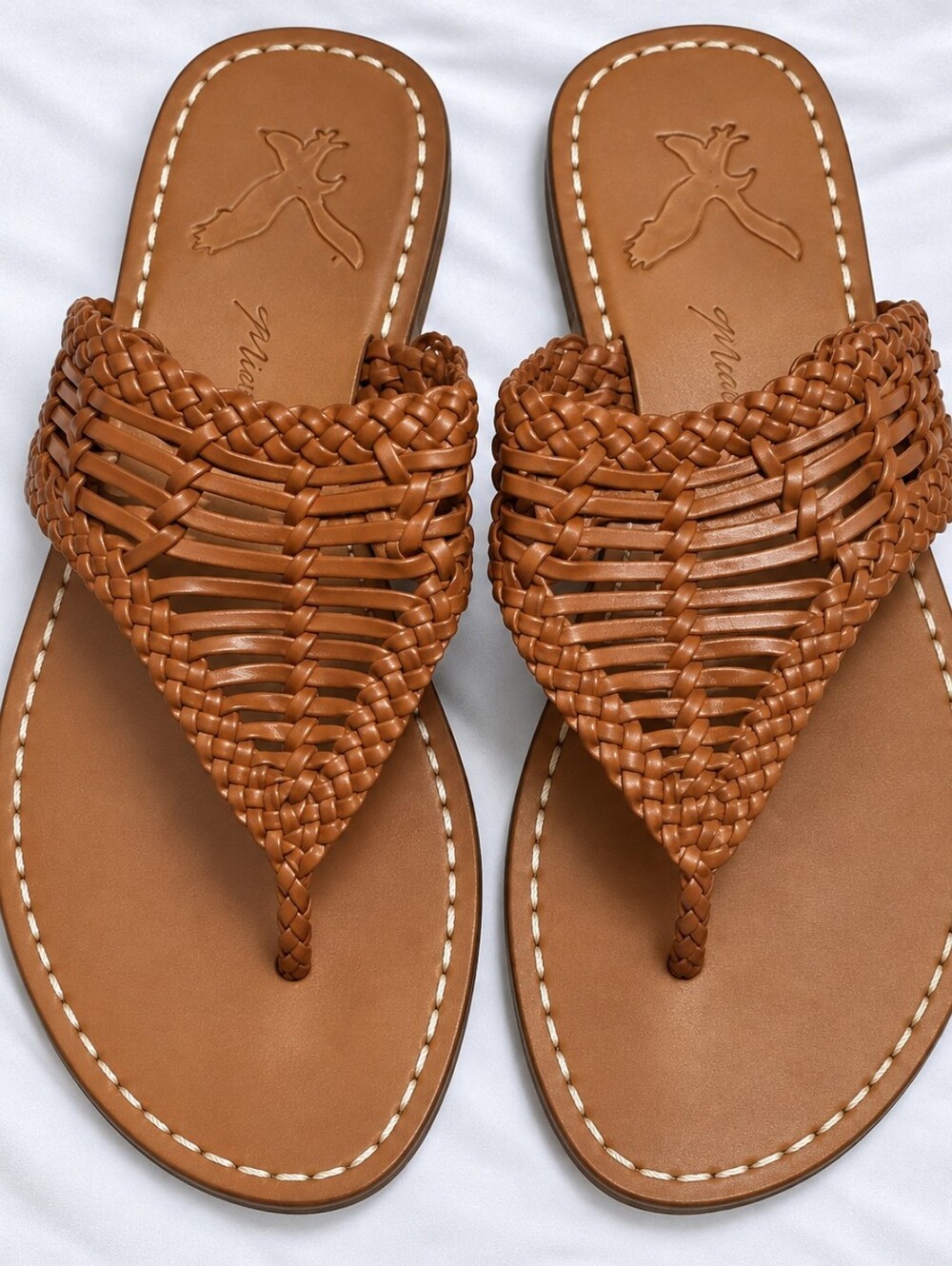 American eagle Women's size 7 brown strap sandals #26